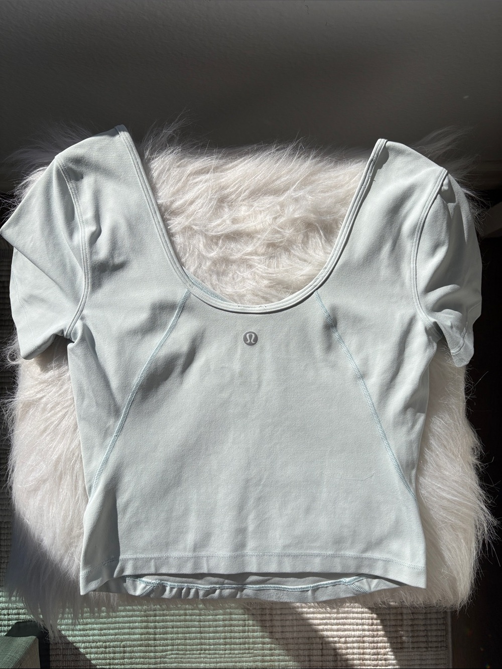 lululemon athletica baby blue Scoop Neck fitted Crop Tee - Picture 4 of 4